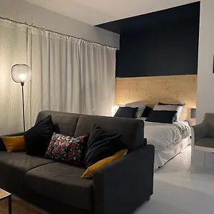 https://high-class-apartment-15.fr-paris.fr